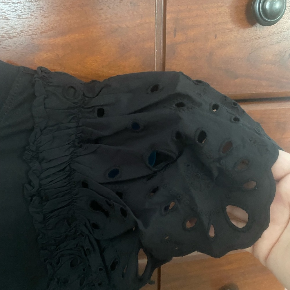 Express Ruffle Sleeve Top - Picture 5 of 7
